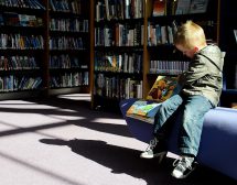 Малките деца искат и могат да се научат да четат