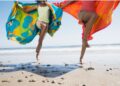 Най-горещите тенденции при плажните хавлии за Лято 2024