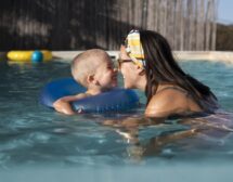 Безопасни ли са басейните за бебетата?